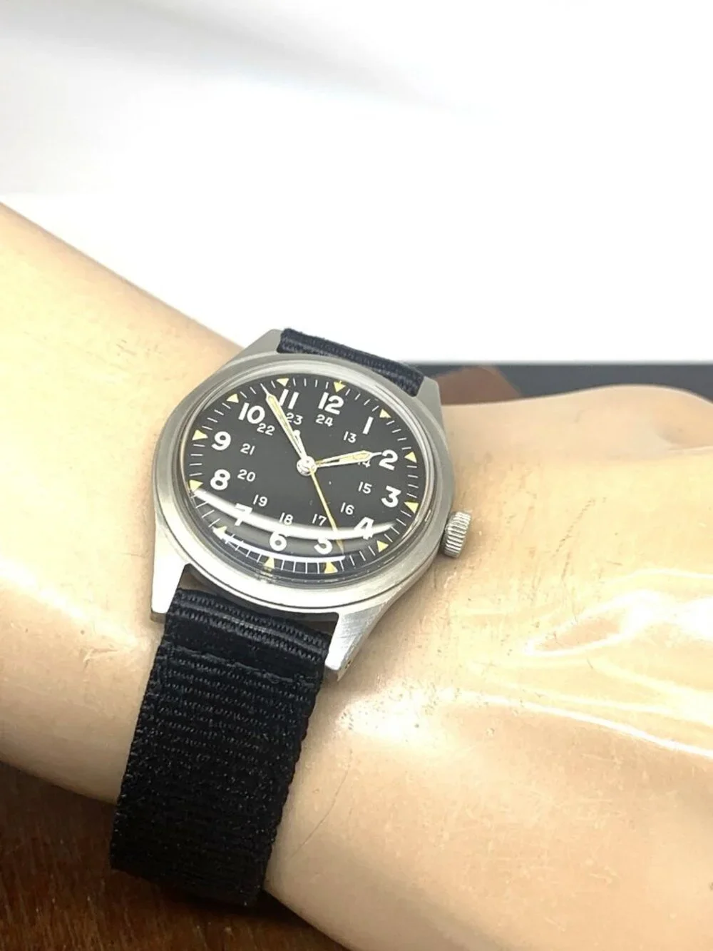Benrus Mens Watch DTU-2A/P Vietnam Era Vintage Military Jan 1967 Nylon Band 34mm